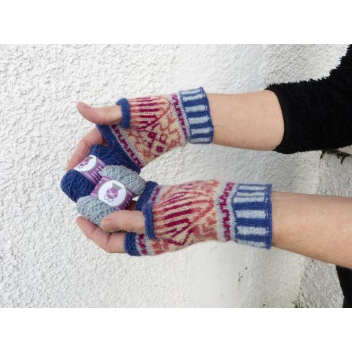 Fingerless Fair Isle Mitts Kit